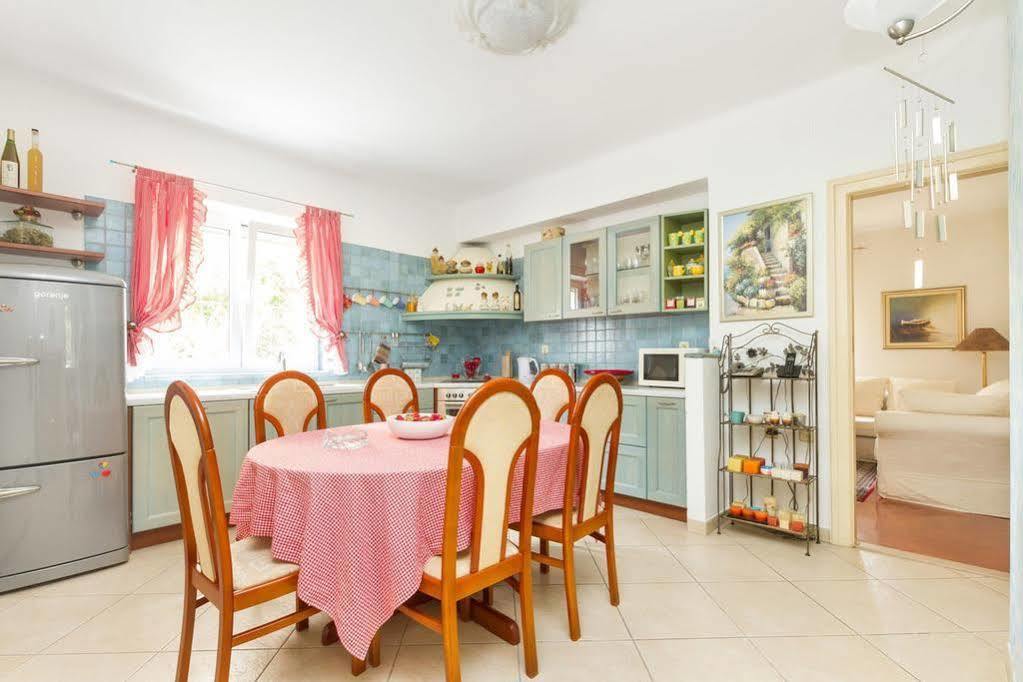 Apartments Dora Split Zewnętrze zdjęcie