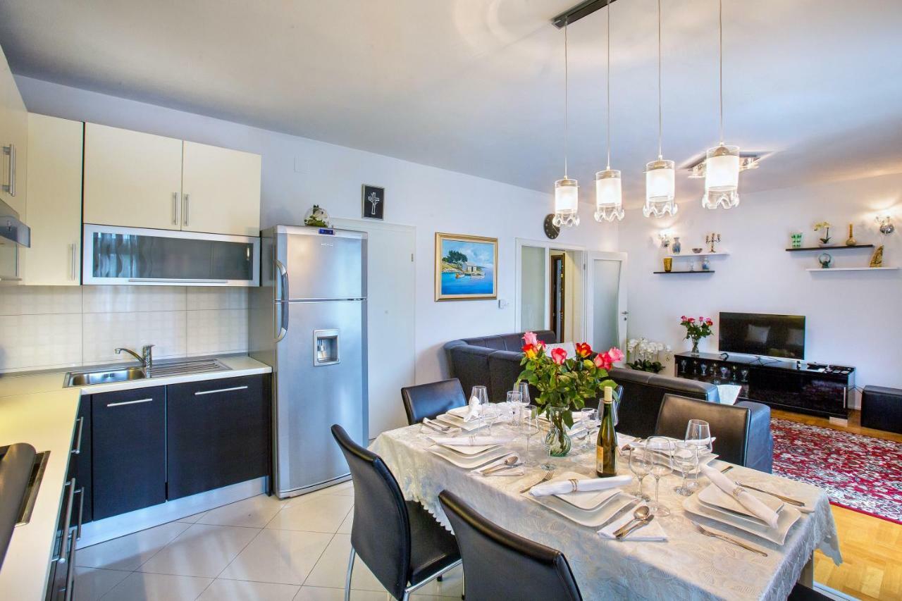 Apartments Dora Split Zewnętrze zdjęcie
