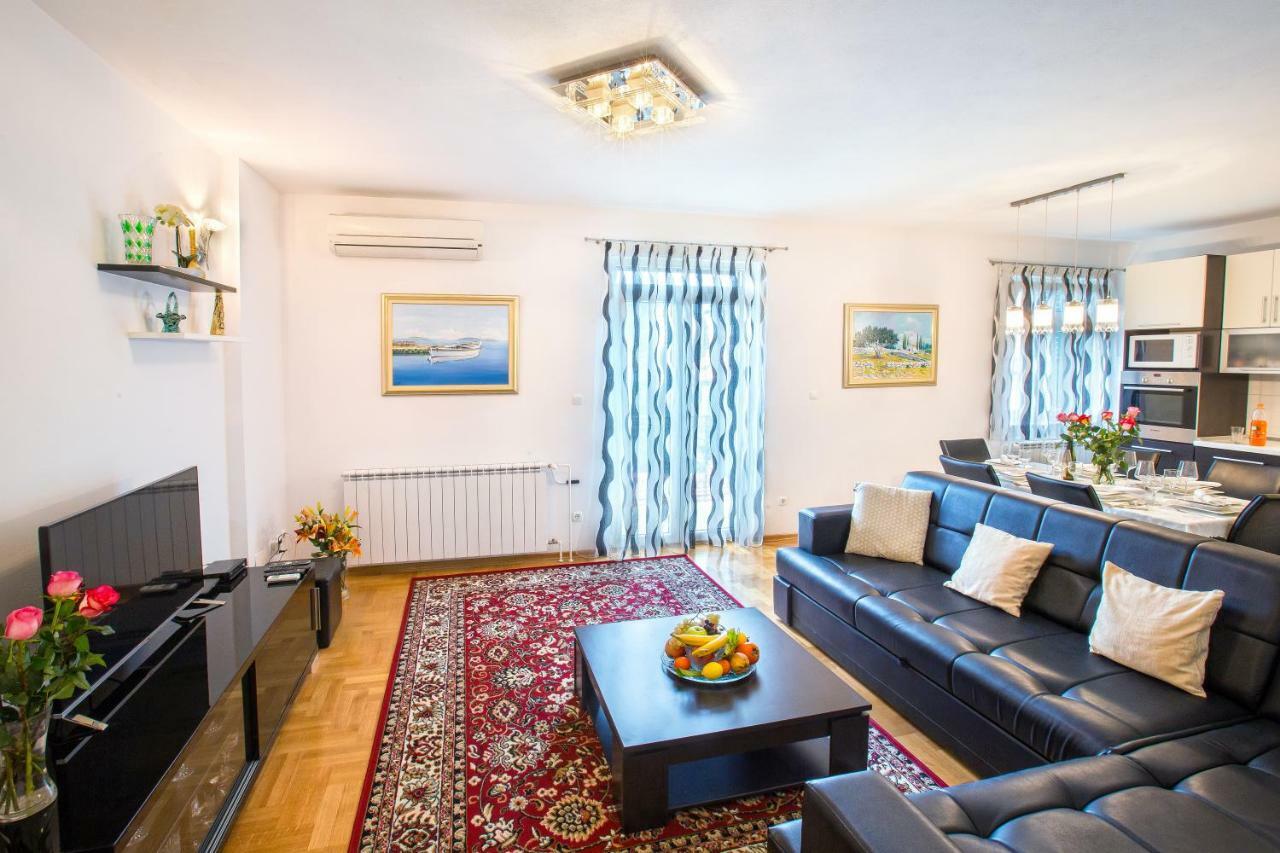 Apartments Dora Split Zewnętrze zdjęcie