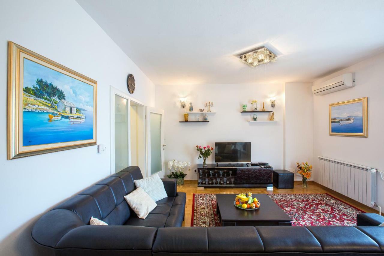 Apartments Dora Split Zewnętrze zdjęcie