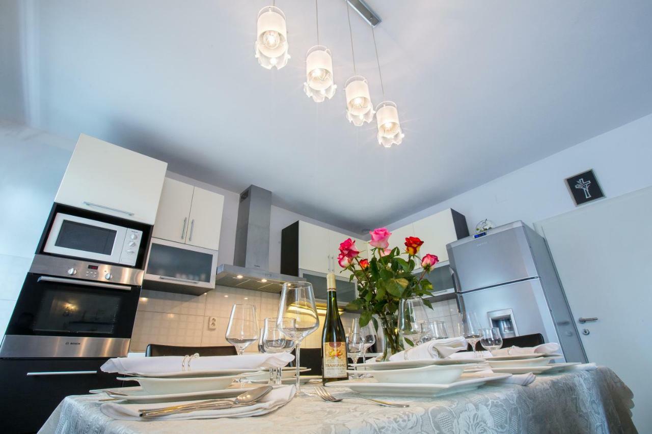 Apartments Dora Split Zewnętrze zdjęcie